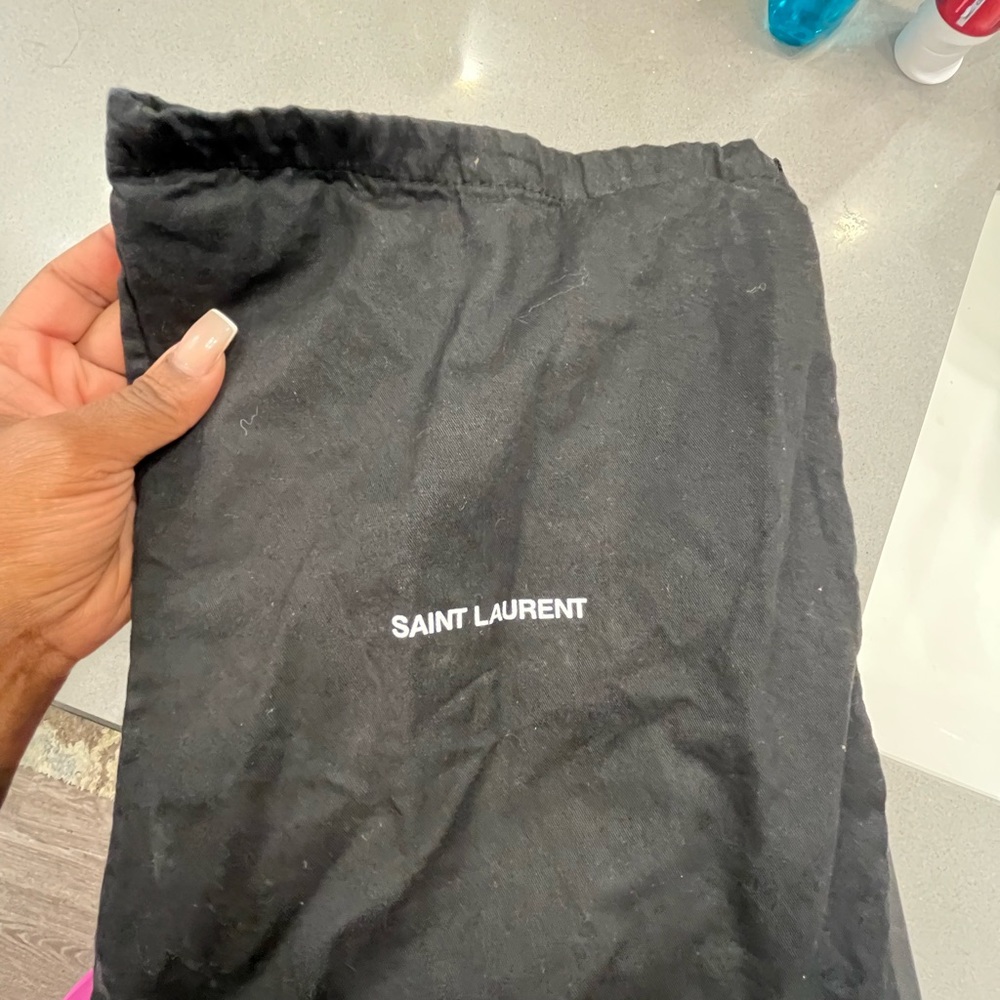 YSL medium size so Kate bag w/ black logo. - Picture 3 of 9